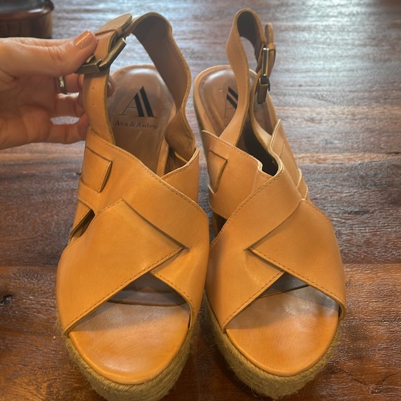 Ava & Aiden wedge sandles, nude leather, size 6. - Picture 2 of 9